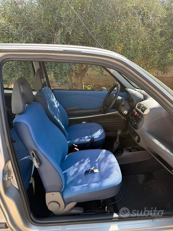 Usata Fiat 600 2001 Grigio Berlina