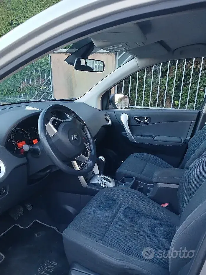 Usata Renault Koleos Dynamique 150 CV (110 kW) 2009 Grigio SUV