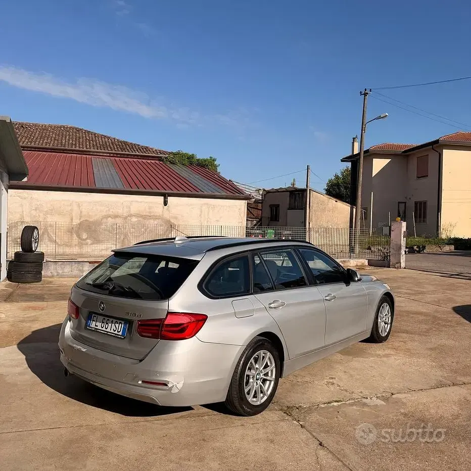Usata BMW 318 Luxury Line 150 CV (110 kW) 2017 Grigio Station wagon