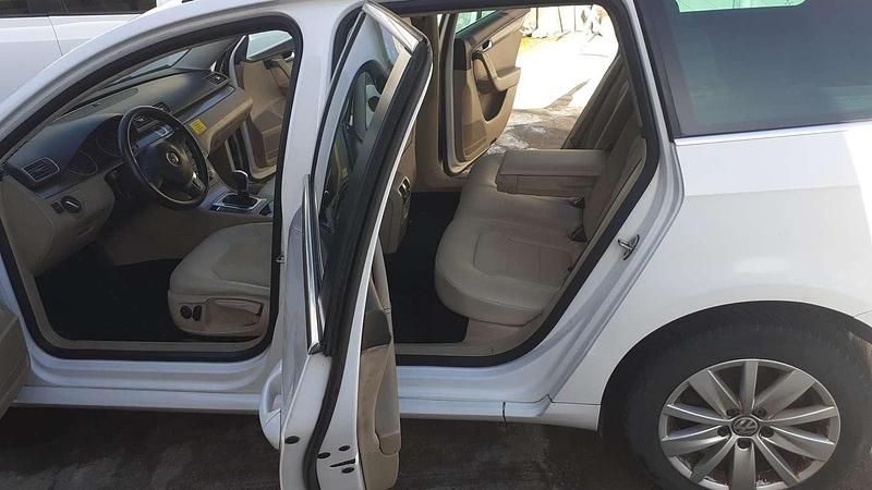 Usata VW Passat Comfortline 150 CV (110 kW) 2011 Bianco Station wagon