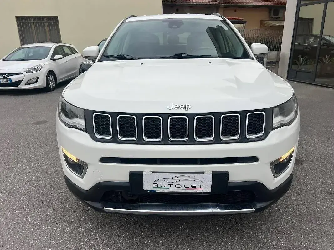 Usata Jeep Compass Limited 140 CV (102 kW) 2018 Bianco SUV