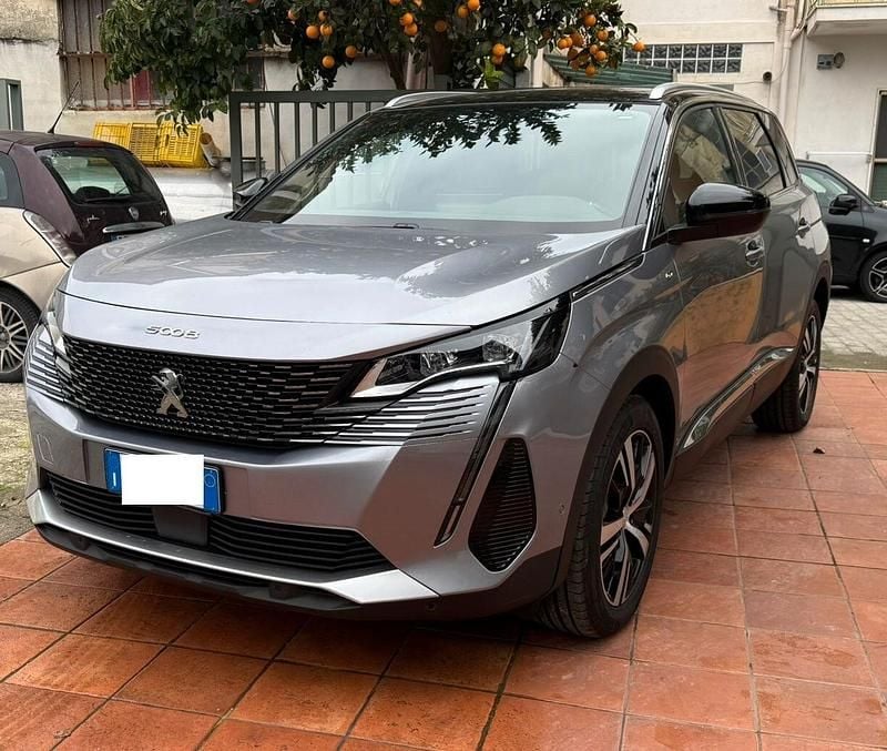 Usata Peugeot 5008 GT 131 CV (96 kW) 2023 Grigio Station wagon