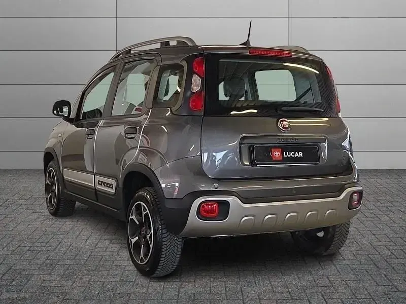Usado Fiat Panda Cross Cross 84 CV (61 kW) 2021 Gris Utilitario