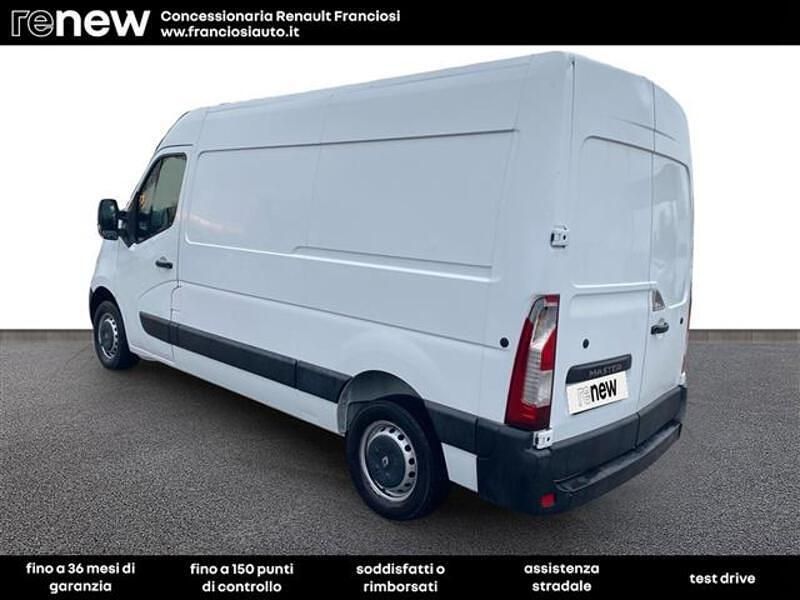 Begagnad Renault Master 131 HK (96 kW) 2019 Vit Sedan