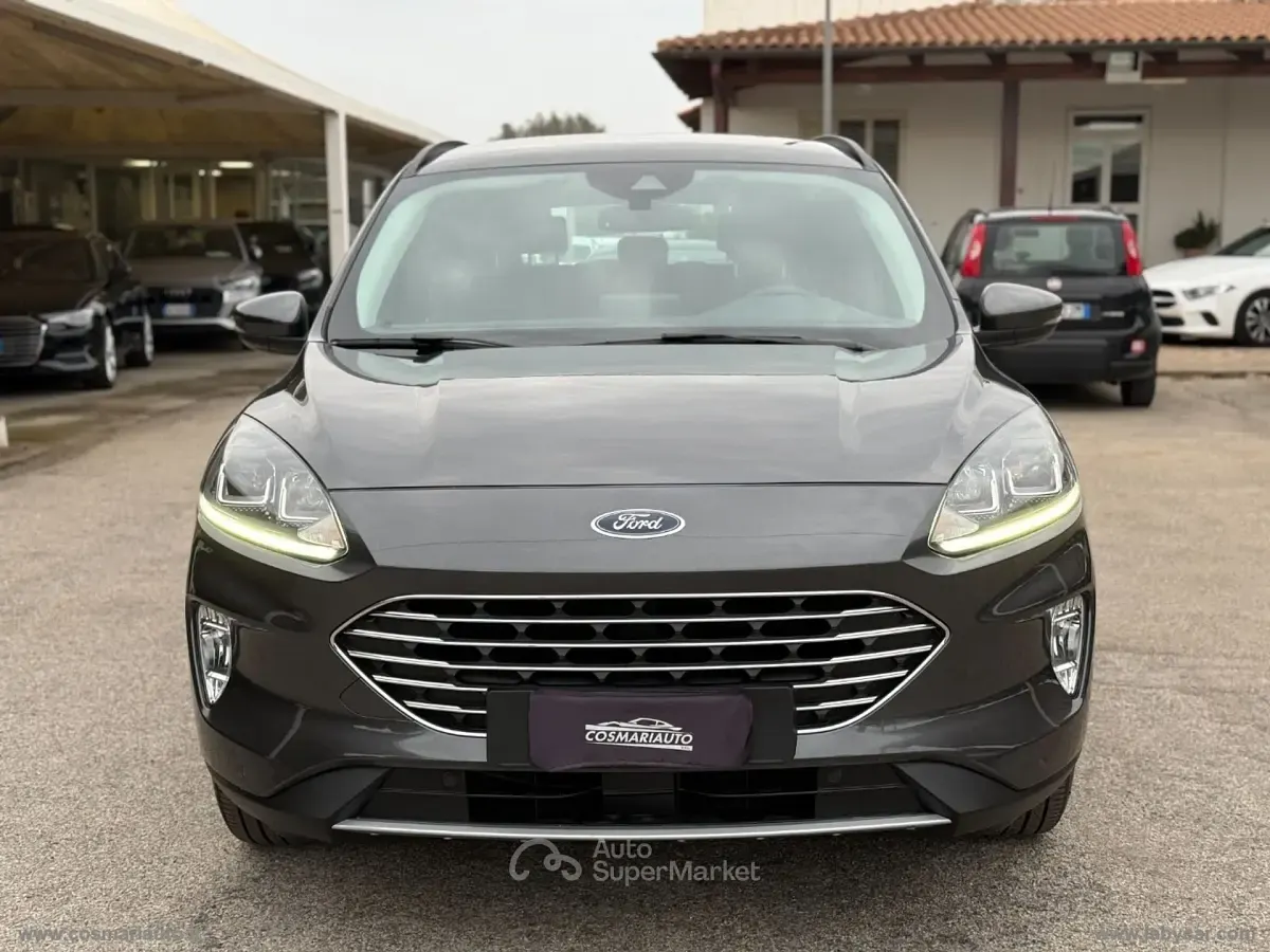 Usata Ford Kuga 120 CV (88 kW) 2022 Grigio SUV