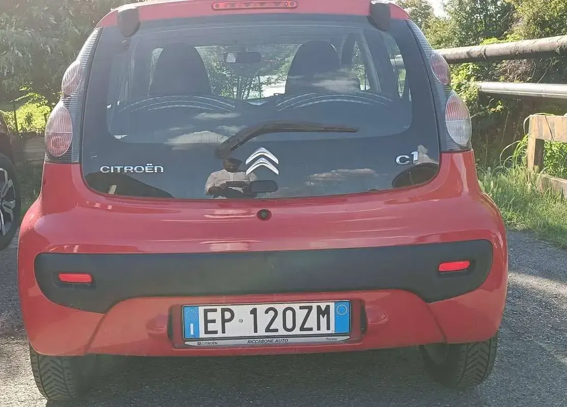 Usata Citroën C1 Attraction 68 CV (50 kW) 2013 Utilitaria
