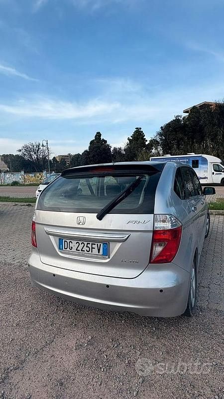 Usata Honda FR-V 140 CV (102 kW) 2007 Grigio Monovolume