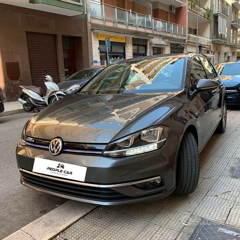 Occasion VW Golf VIII Trendline 130 ch (95 kW) 2020 Gris Citadine