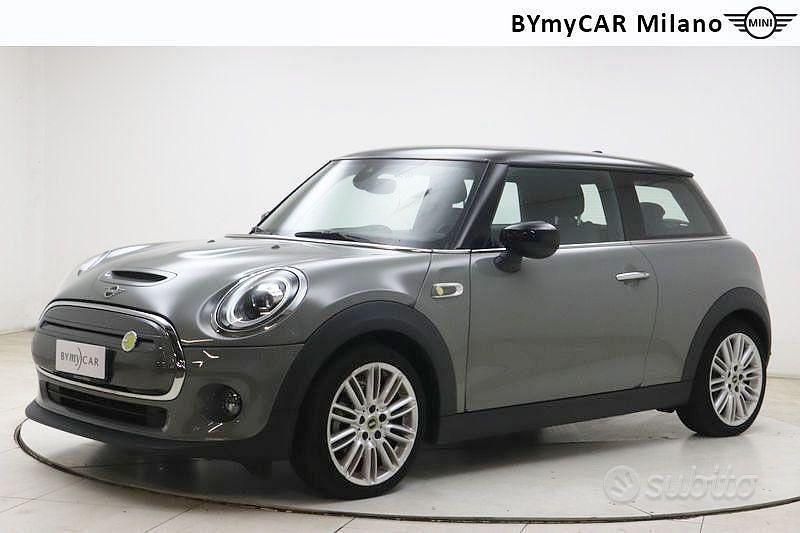 Usata Mini Cooper SE 134 kW (183 CV) 2021 Grigio Utilitaria