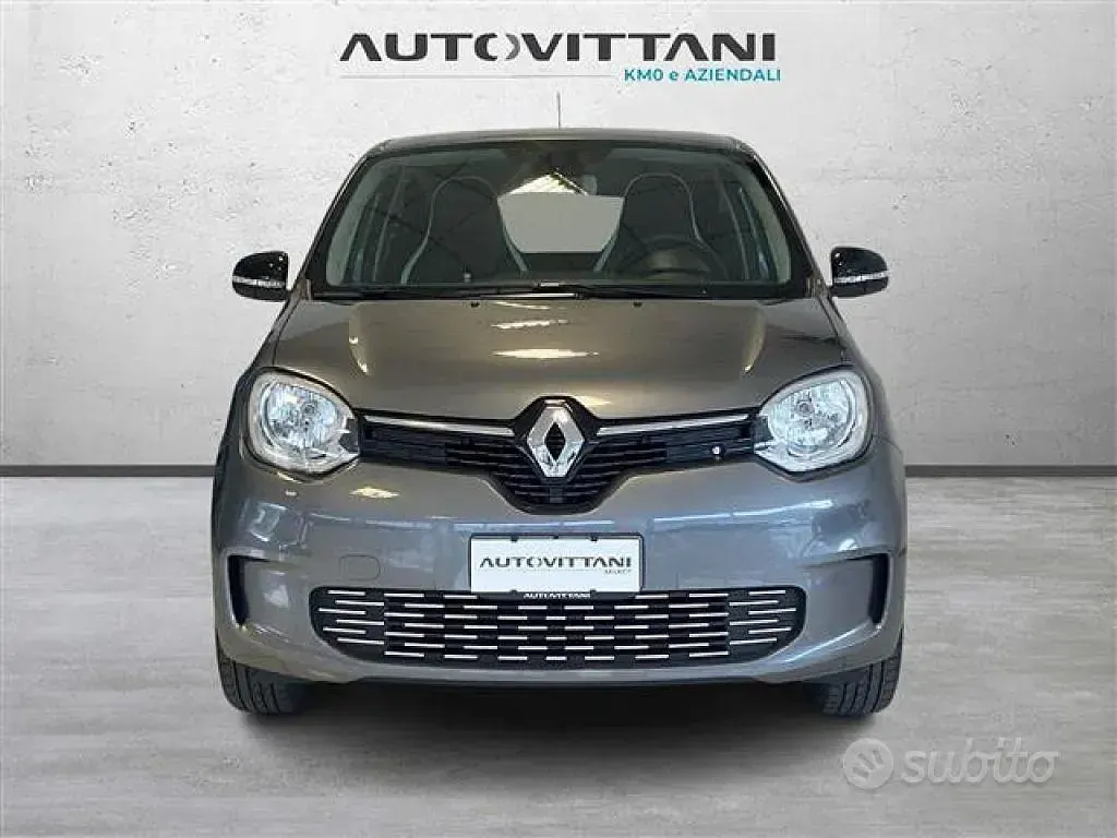 Usata Renault Twingo Urban Night 92 CV (67 kW) 2024 Grigio Utilitaria