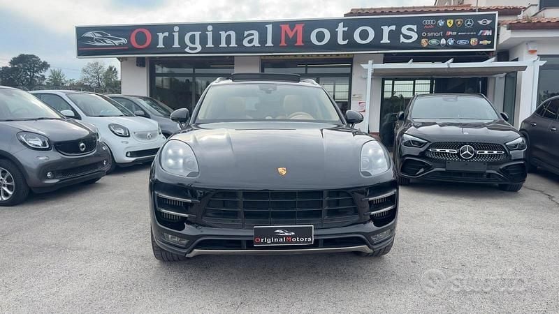 Usata Porsche Macan Turbo 399 CV (293 kW) 2016 Nero SUV