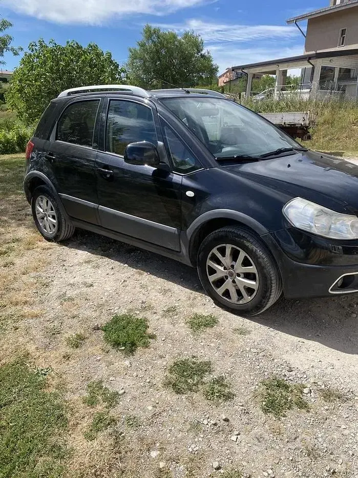 Usata Fiat Sedici 135 CV (99 kW) 2010 Nero SUV