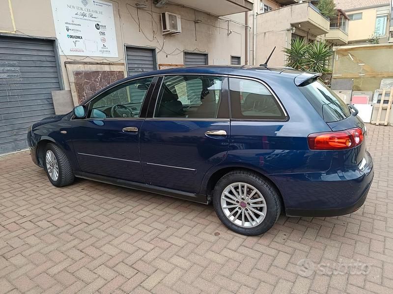 Blu Usata 2009 Fiat Croma Station wagon | 3300 € (Molto cara) - Immagine 1/4