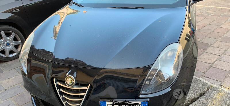 Usato 2012 Alfa Romeo Giulietta 1.4 Benzin 95 CV (3.500 €)
