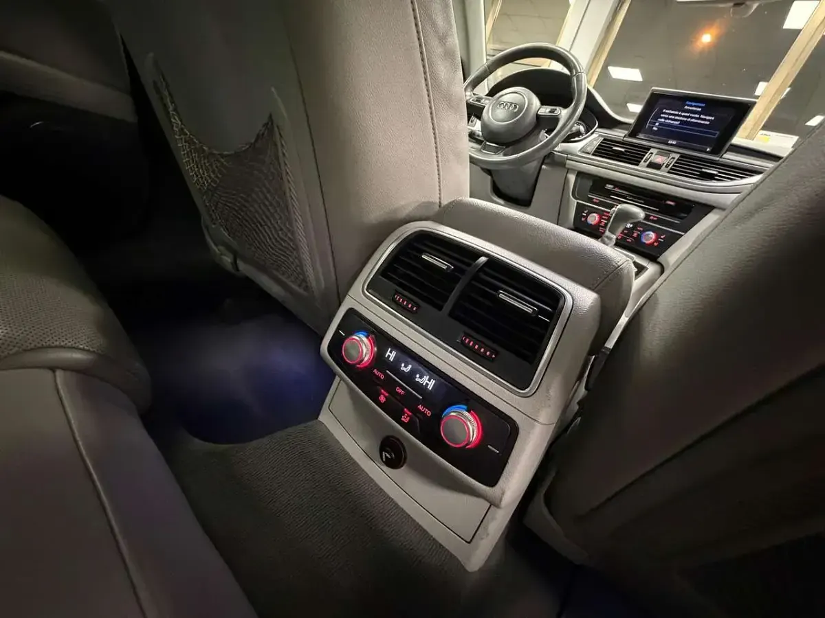 Usata Audi A7 Sportback Ambiente 204 CV (150 kW) 2011 Grigio Utilitaria