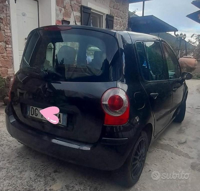 Usata Renault Modus 75 CV (55 kW) 2007 Nero Monovolume