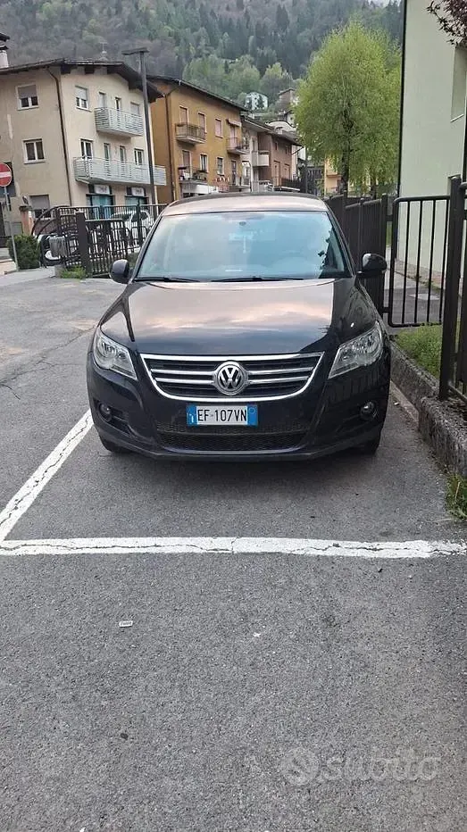 Usata VW Tiguan 140 CV (102 kW) 2011 Nero SUV