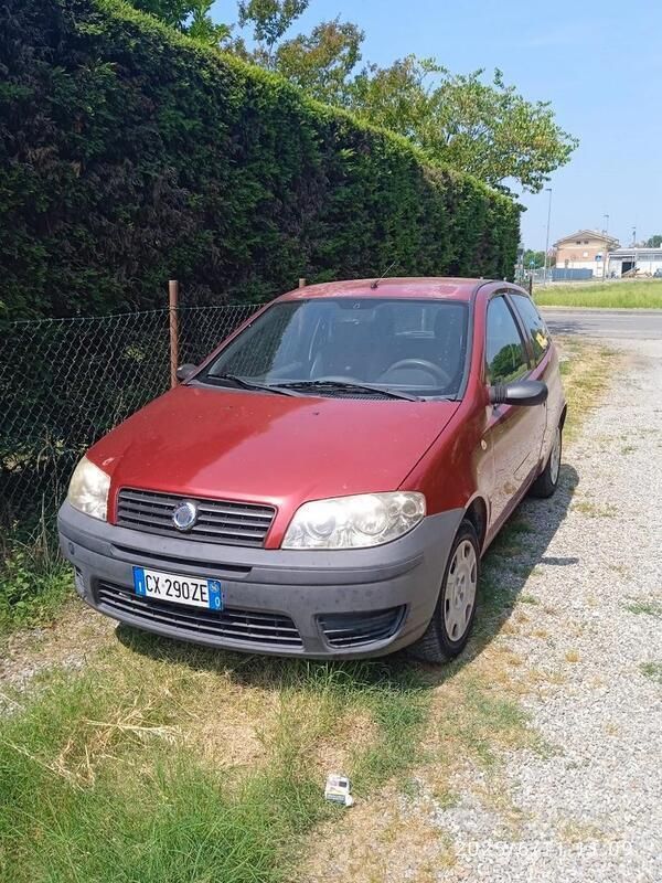 Usata Fiat Punto 60 CV (44 kW) 2006 Rosso Utilitaria