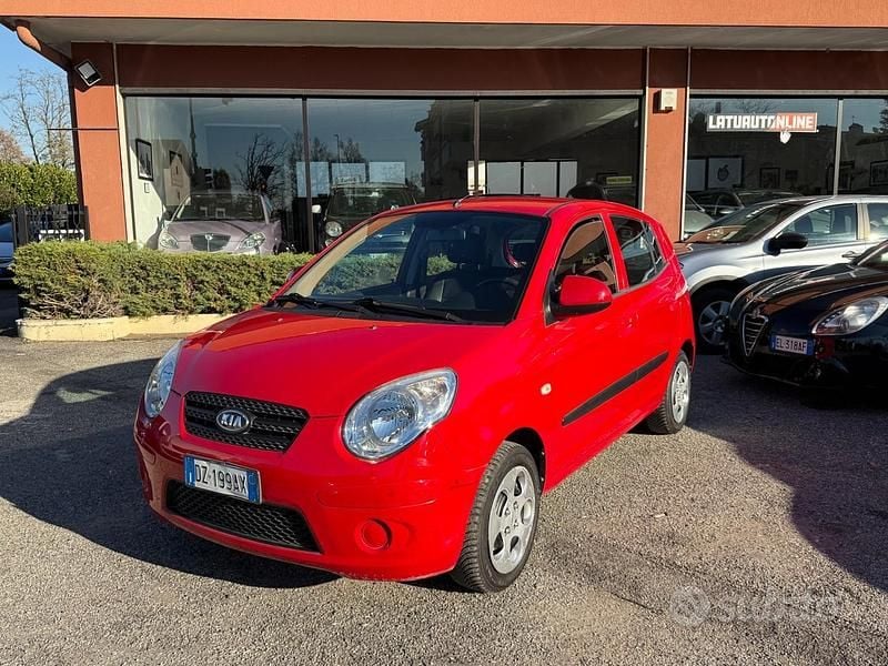 Käytetty Kia Picanto 60 HP (44 kW) 2009 Punainen Viistoperä