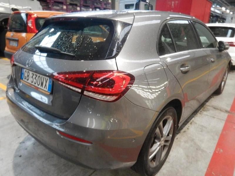 Usata Mercedes A250 Business 160 CV (117 kW) 2020 Grigio Berlina