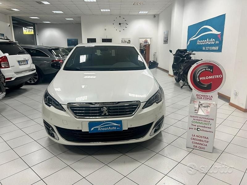 Usata Peugeot 308 GT-line 131 CV (96 kW) 2015 Bianco Berlina