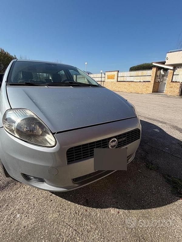Usata Fiat Grande Punto 2007 Grigio Utilitaria