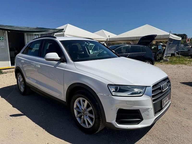 Usata Audi Q3 S-Line 150 CV (110 kW) 2015 Bianco SUV