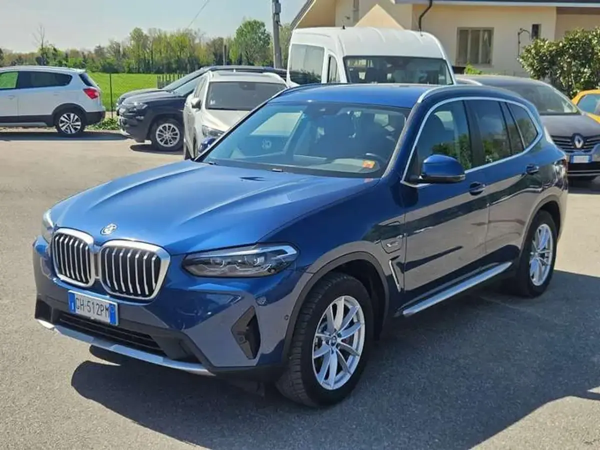 Usata BMW X3 184 CV (135 kW) 2022 Blu/azzurro SUV
