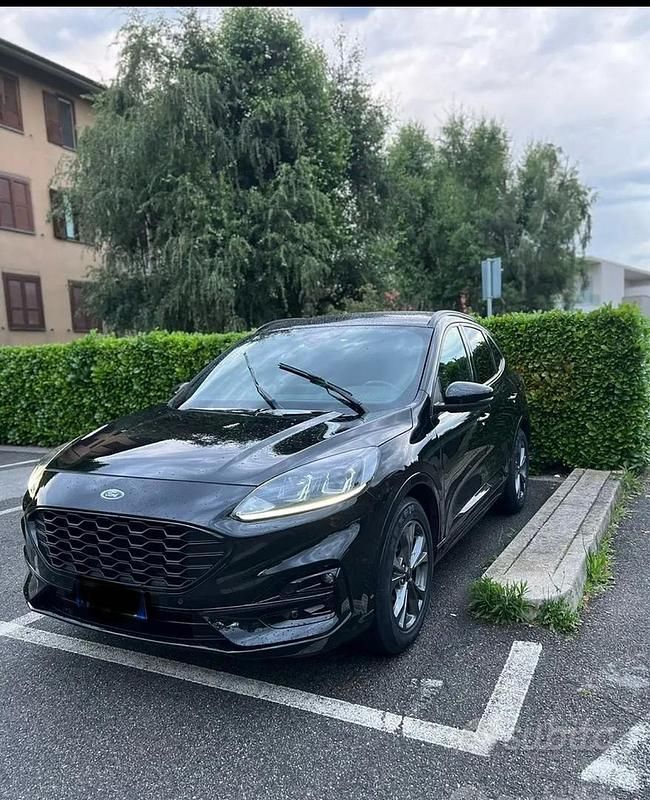 Usata Ford Kuga ST-Line 120 CV (88 kW) 2020 Nero SUV