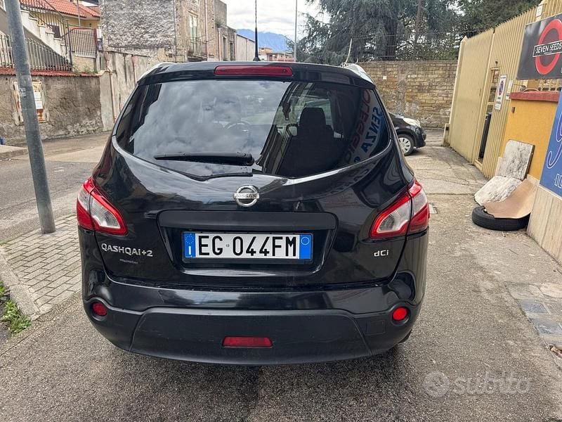 Usata Nissan Qashqai +2 Tekna 149 CV (109 kW) 2011 Nero SUV