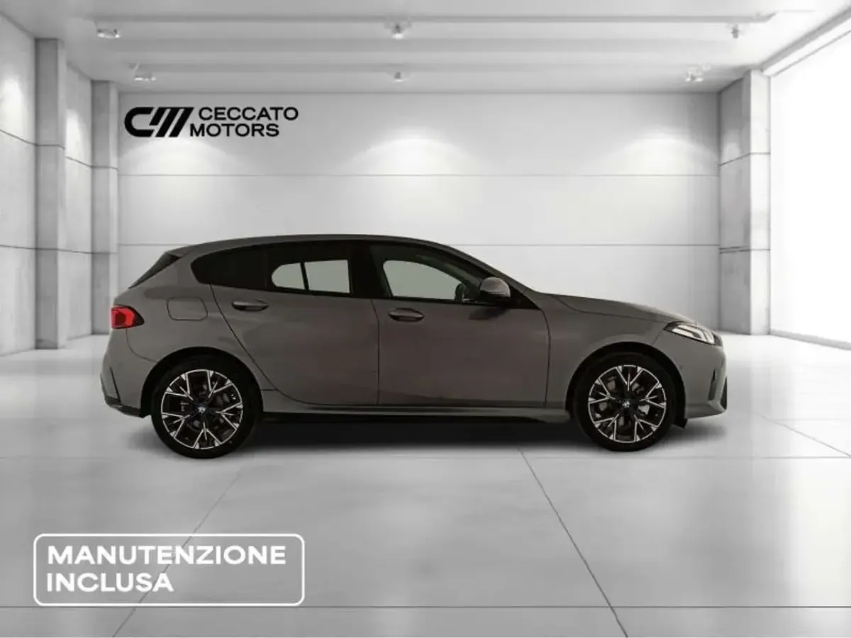 Usata BMW 118 M Sport 150 CV (110 kW) 2025 Grigio Utilitaria
