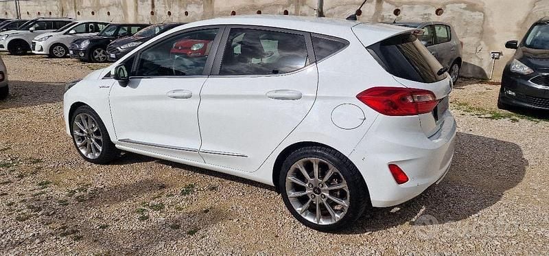Usata Ford Fiesta Vignale 120 CV (88 kW) 2018 Bianco Utilitaria