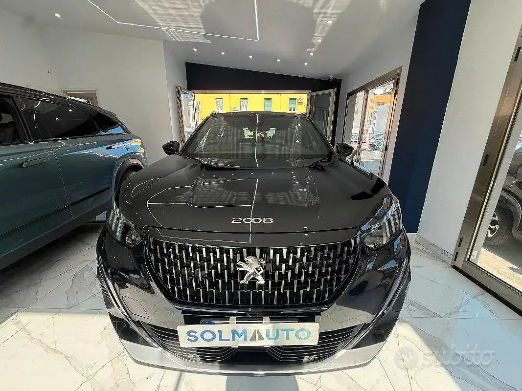 Usata Peugeot 2008 GT 130 CV (95 kW) 2023 Nero SUV