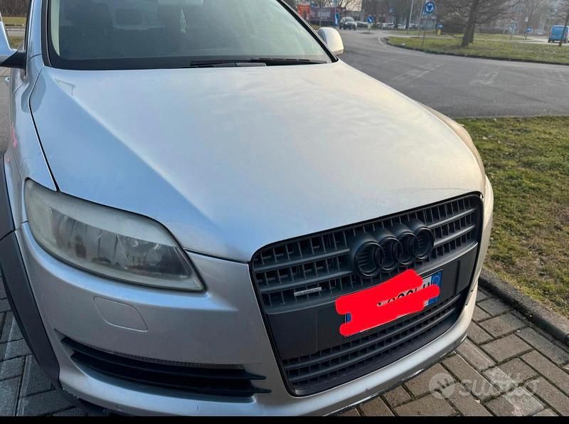 Usata Audi Q7 218 CV (160 kW) 2007 Grigio SUV