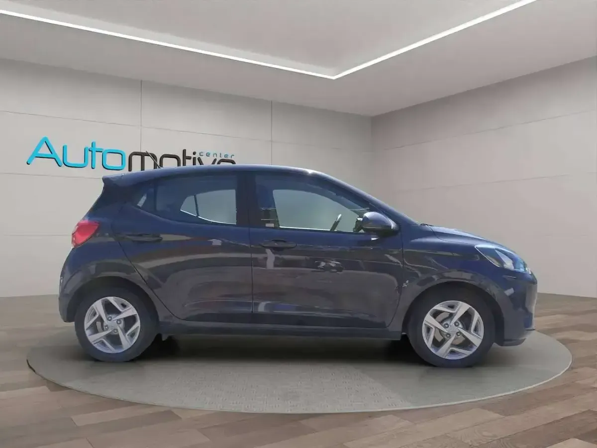Usata Hyundai i10 67 CV (49 kW) 2023 Grigio Utilitaria