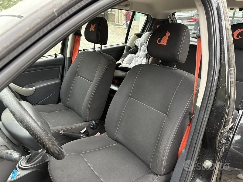 Brugt Dacia Sandero 75 HK (55 kW) 2012 Sort Sedan
