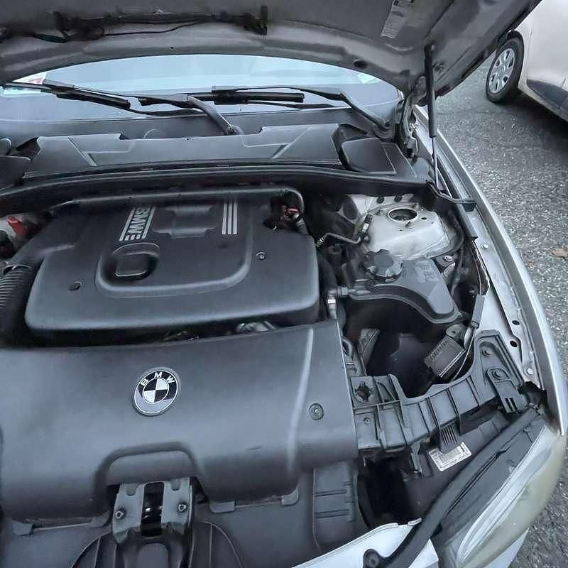 Usata BMW 118 143 CV (105 kW) 2009 Grigio Utilitaria