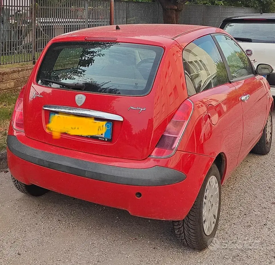 Usata Lancia Ypsilon 69 CV (50 kW) 2005 Utilitaria
