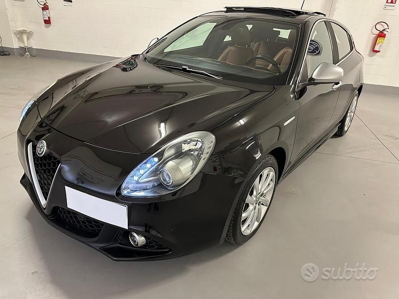 Usata Alfa Romeo Giulietta Super 120 CV (88 kW) 2016 Nero Utilitaria