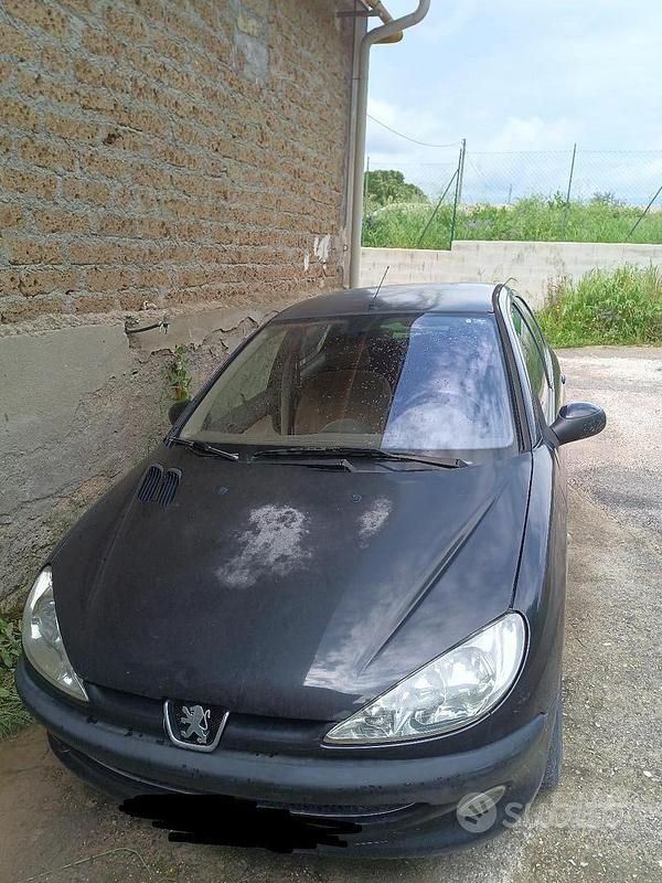 Usata Peugeot 206 68 CV (50 kW) 2005 Nero Berlina