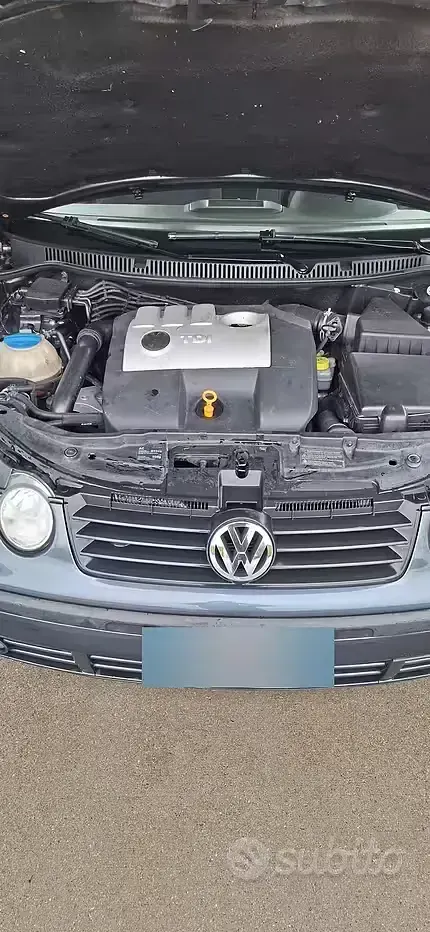 Usata VW Polo 75 CV (55 kW) 2004 Grigio Berlina
