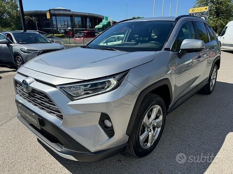 Usata Toyota RAV4 Hybrid Lounge 218 CV (160 kW) 2019 Other SUV
