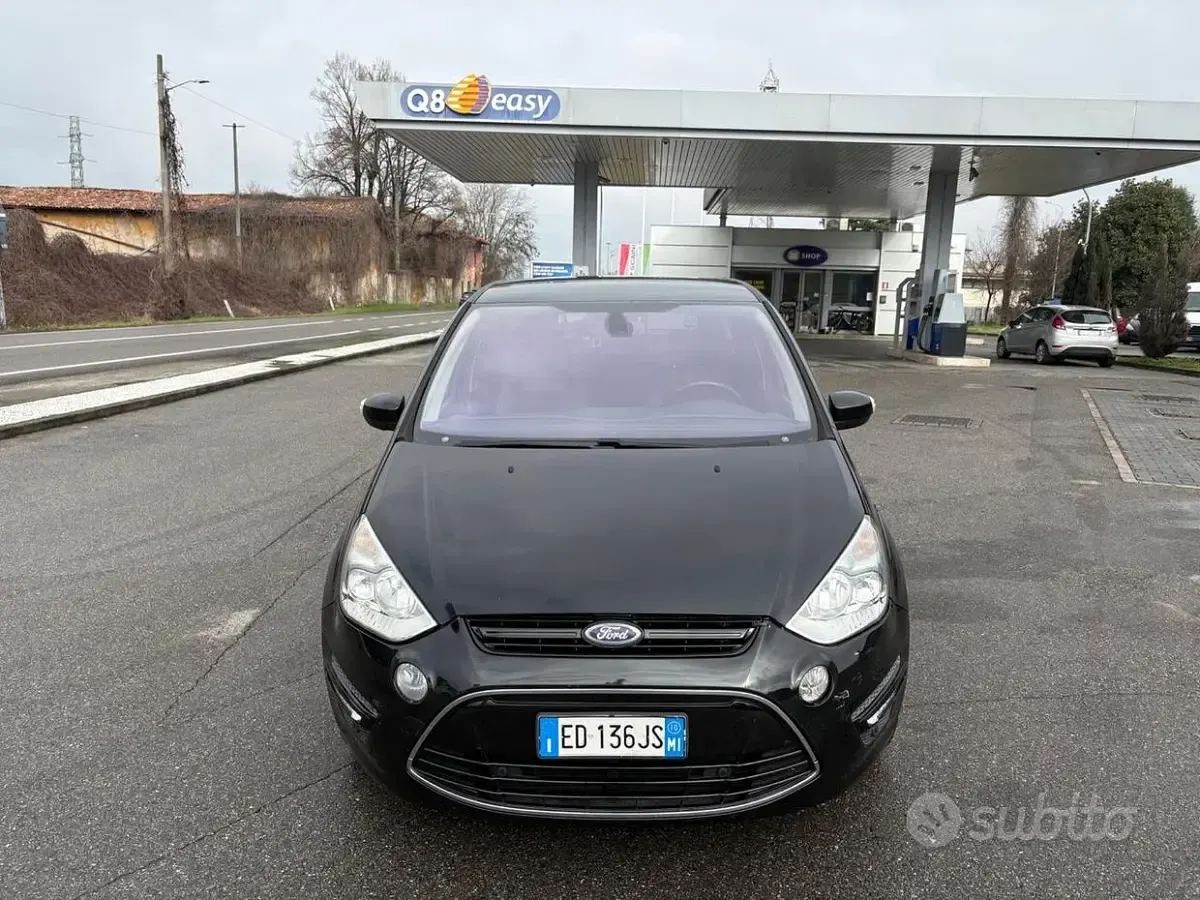 Usata Ford S-MAX Titanium 175 CV (128 kW) 2010 Nero Monovolume