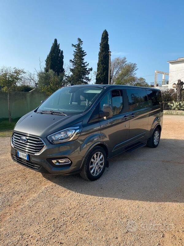 Usata Ford Tourneo Custom S 188 CV (138 kW) 2020 Grigio Furgone