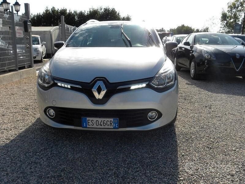 Usata Renault Clio GrandTour 75 CV (55 kW) 2013 Argento Station wagon