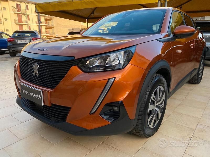Usata Peugeot 2008 Active 110 CV (80 kW) 2021 Arancione SUV