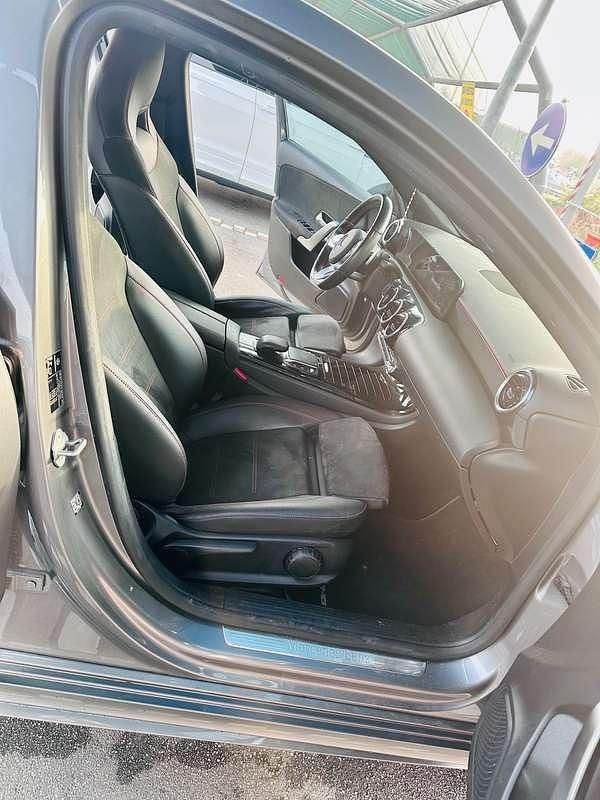 Grigio Usata 2020 Mercedes A250 Premium Plus Tre volumi | 30.000 € (Molto cara) - Immagine 1/4
