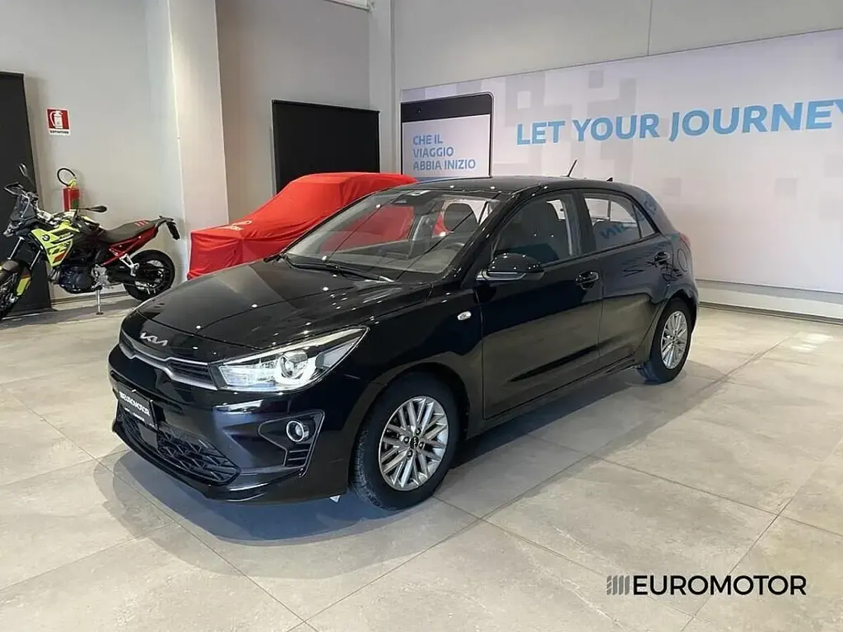 Usata Kia Rio Comfort 82 CV (60 kW) 2023 Utilitaria