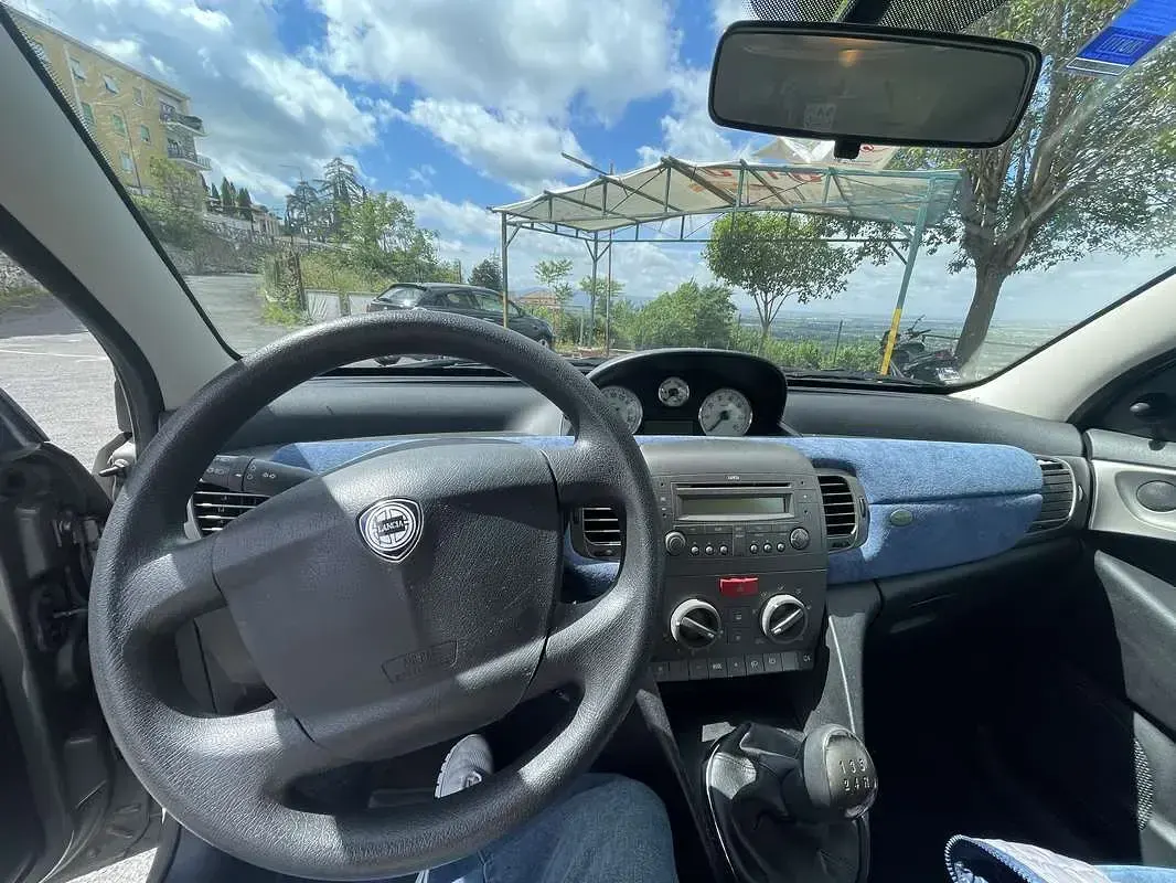 Usata Lancia Ypsilon 69 CV (50 kW) 2005 Utilitaria