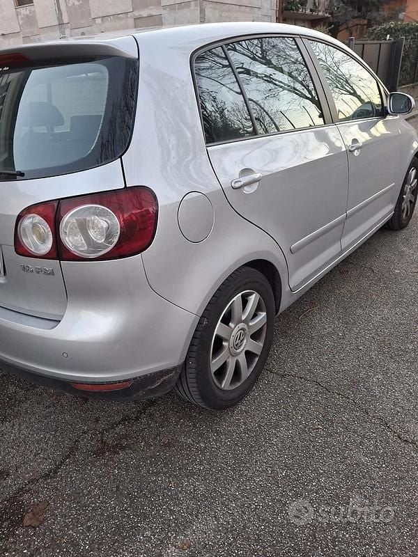 Usata VW Golf IV 2005 Grigio Berlina